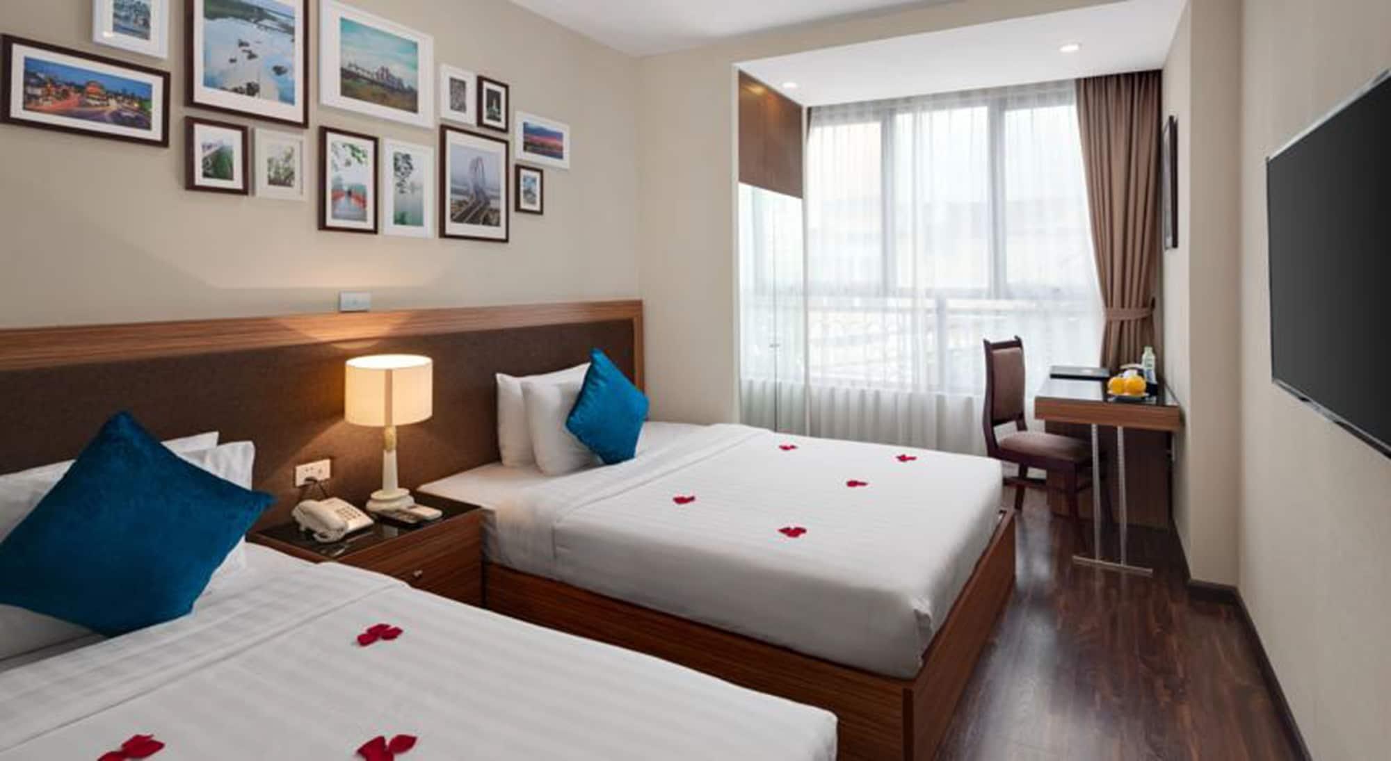 Golden Moon Suite Hotel & Travel Hanoi Exteriör bild