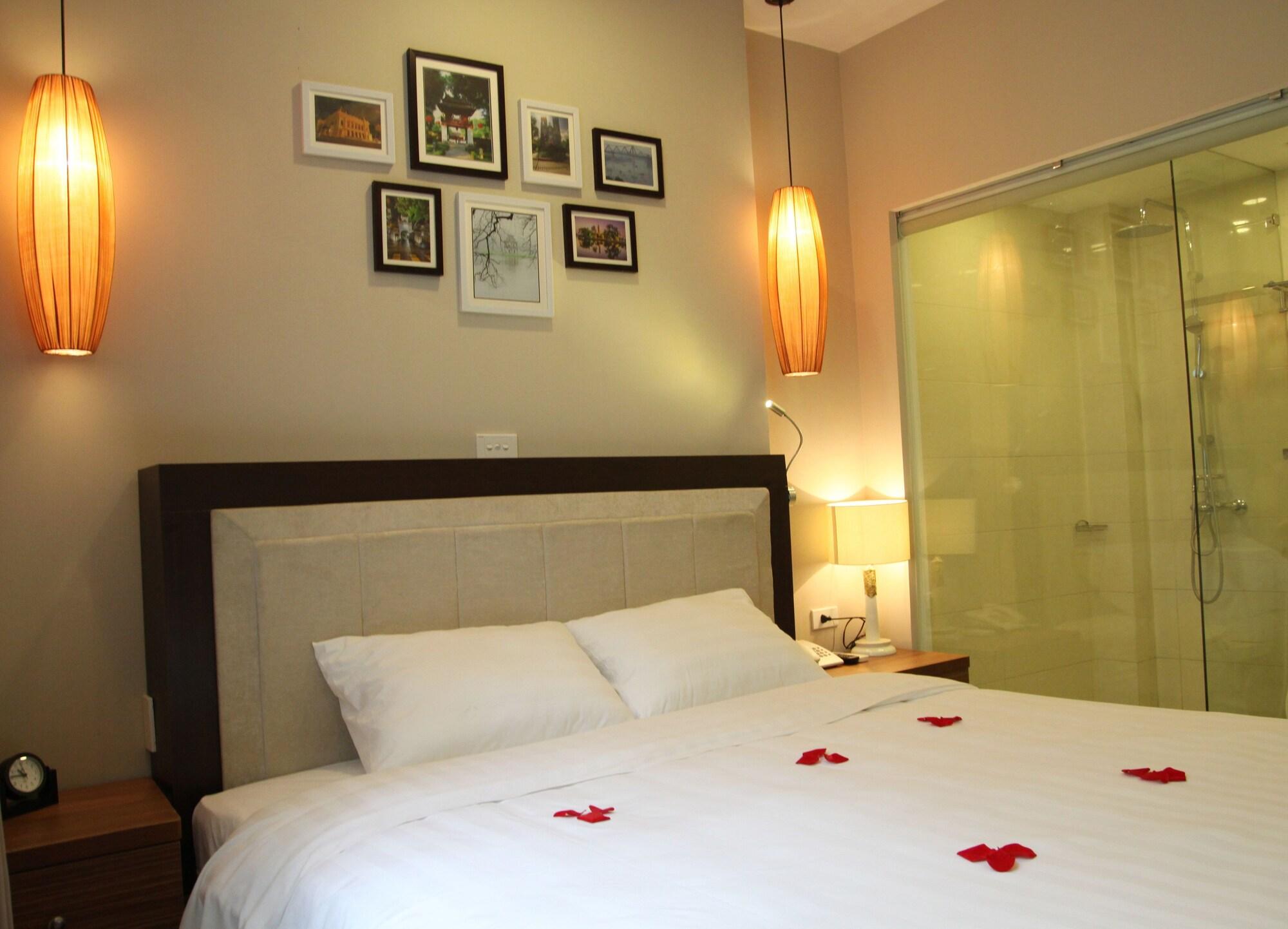 Golden Moon Suite Hotel & Travel Hanoi Exteriör bild